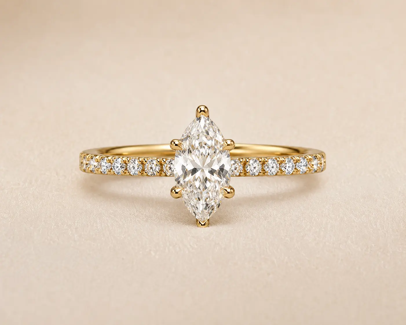 Marquise Pavé, view 1 of 3